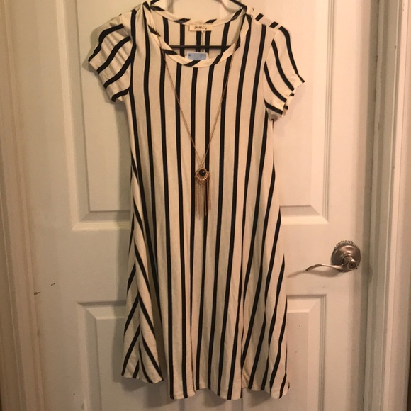 Pinc Dress - Picture 1 of 4